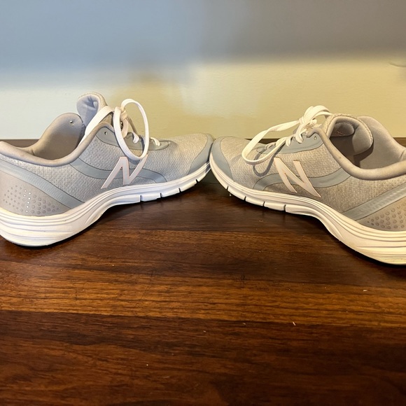 New Balance 711 Sneakers - Picture 3 of 6